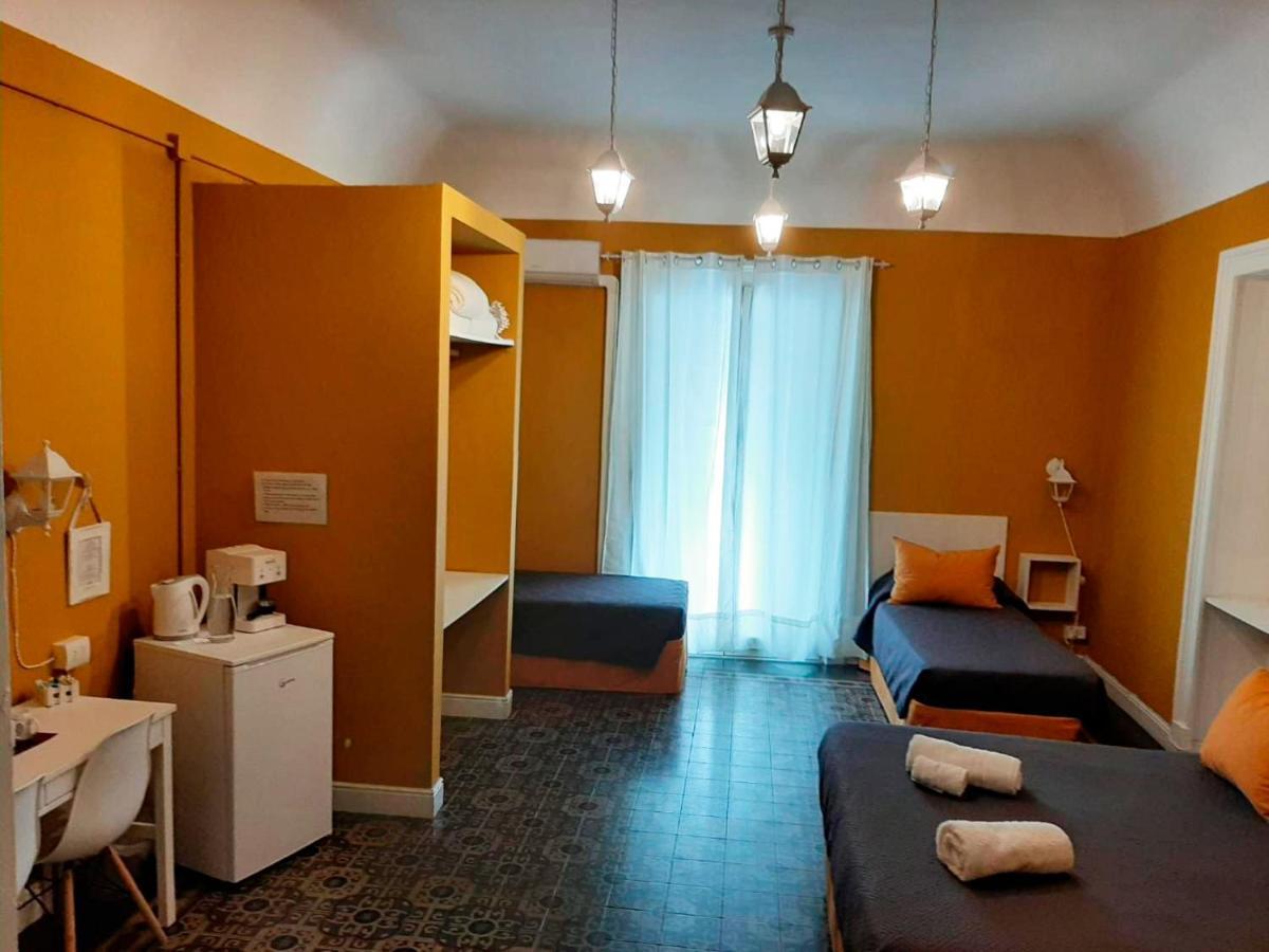 B&B Kike Catania Bagian luar foto